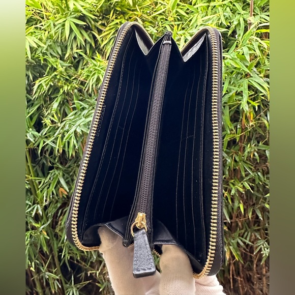 Vintage BURBERRY zip around black wallet credit card holder in tartan pattern - Picture 6 of 15